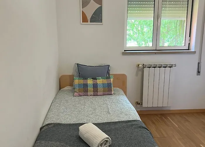 Dazzle Laranjeiras Ii Lisboa