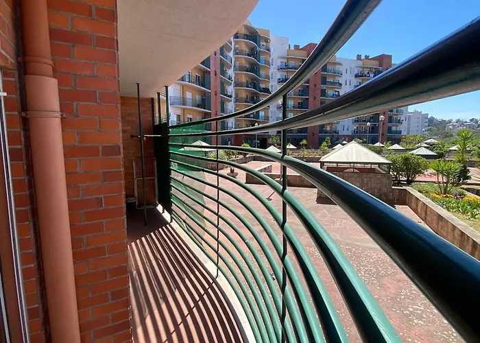 Dazzle Laranjeiras Ii * Lisboa