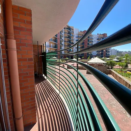 Dazzle Laranjeiras Ii * Лиссабон
